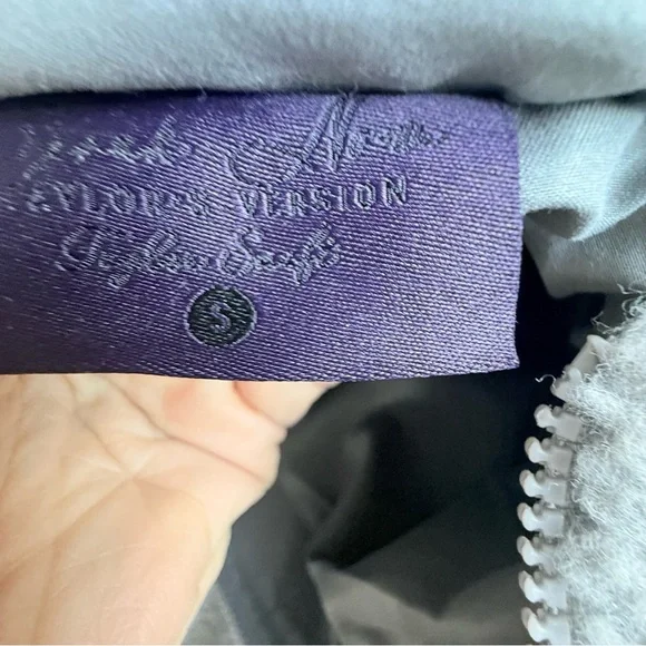 Taylor Swift Merch
SPEAK NOW (TAYLOR'SVERSION) KOI FISH ZIP UP HOODIE
Small
NWOT - Picture 15 of 16